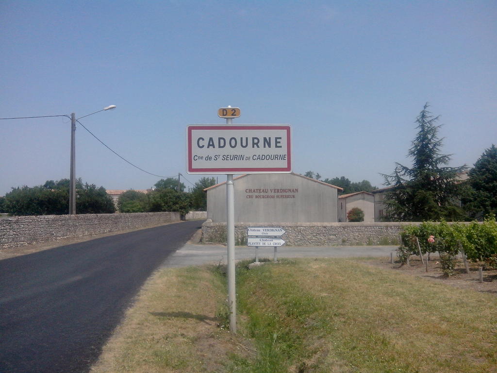 卡多尔奈斯酒店 Saint-Seurin-de-Cadourne 客房 照片